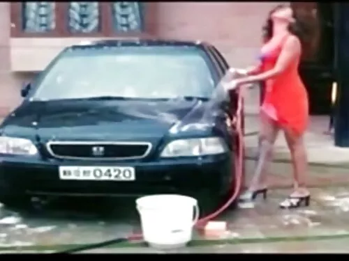 ஒரு நெகிழ்வான சூடான  ...
